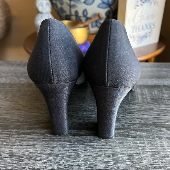 Nina Black Textured Fabric Pumps Block Heels US7.5 - Picture 6 of 9